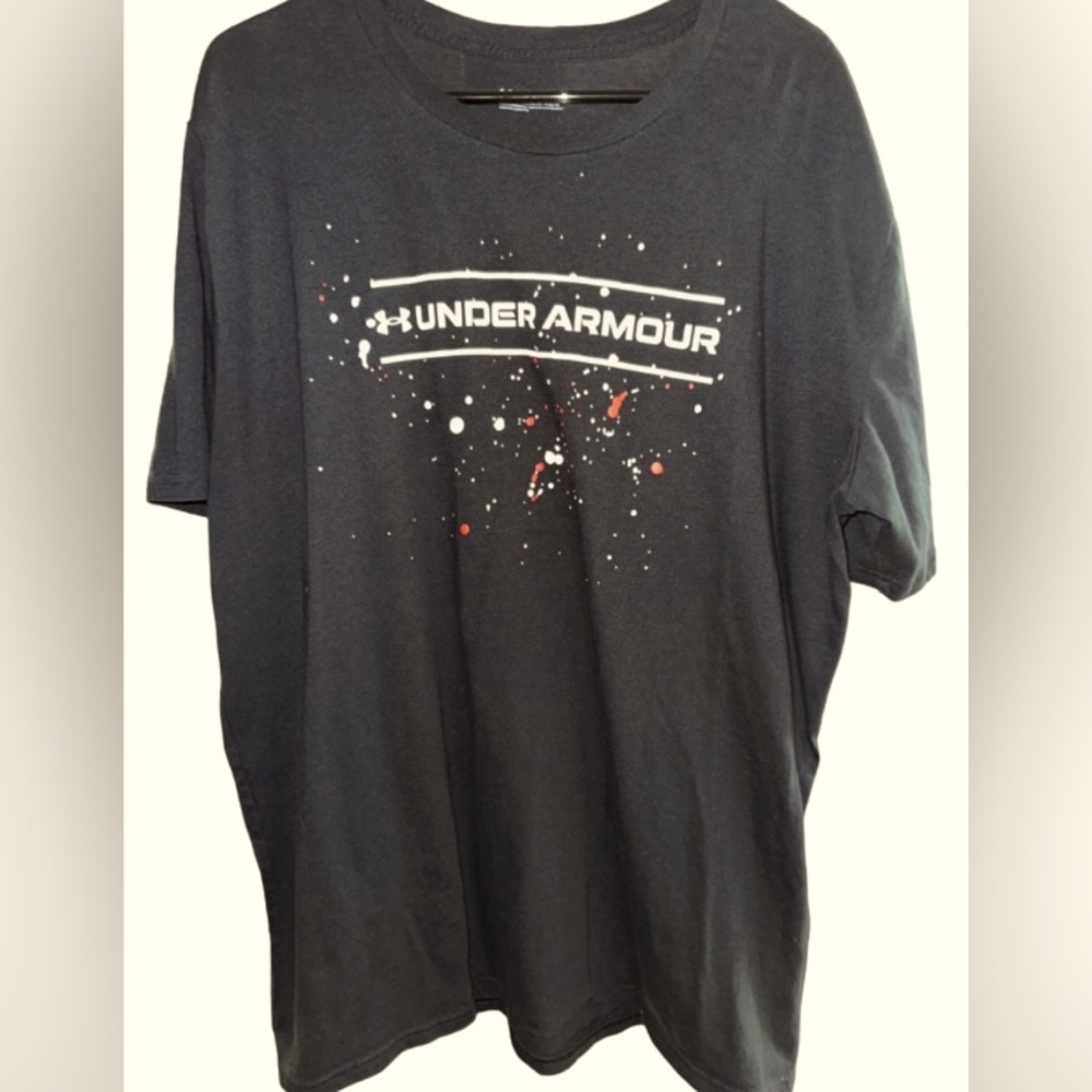 Under Armour t-shirt. Only worn a handful of times.